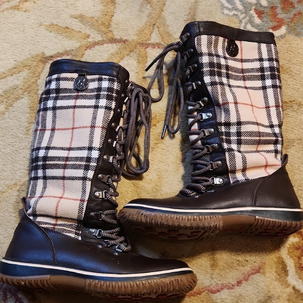 PAJAR Winter Plaid Zip-Up Winter Boot, Size 7-7.5